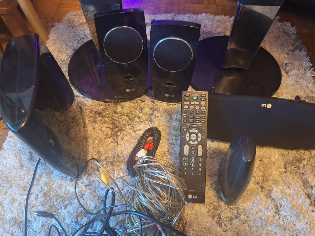 LG Home Theatre System image indicator(2)