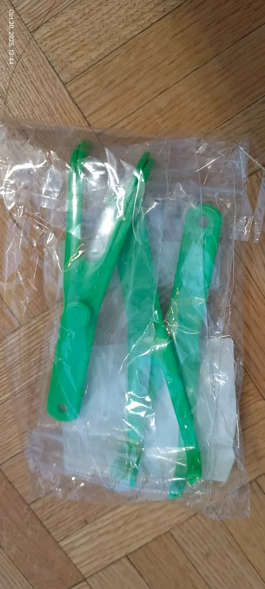 3pcs Reusable Dental Floss Picks - Blue & Green image indicator(2)
