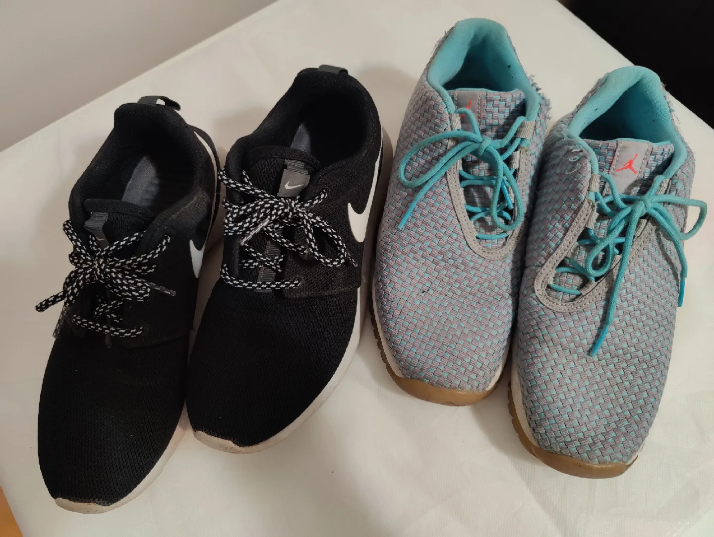 Nike Roshe One & Jordan Future Sneakersｰsize 6,7 thumbnail