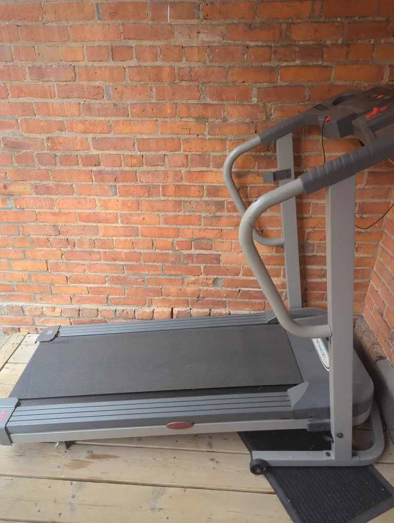 Treadmill - Great for home workouts! image indicator(3)