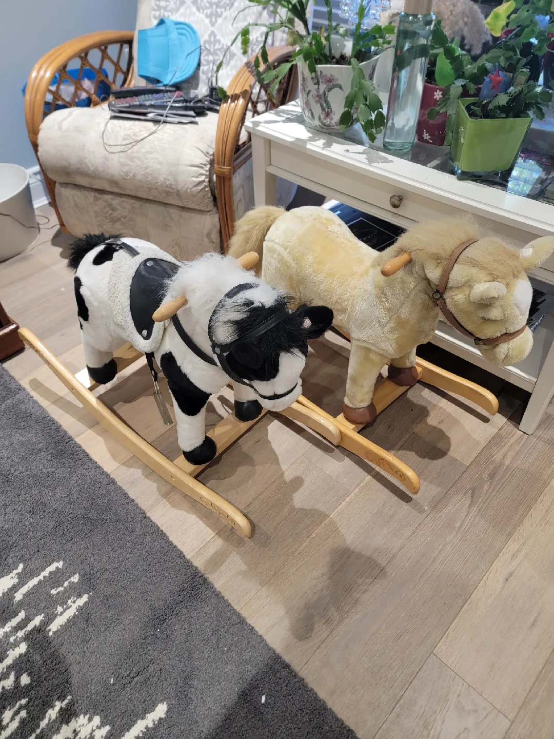 Rocking Horses Beige and Black and White image indicator(2)