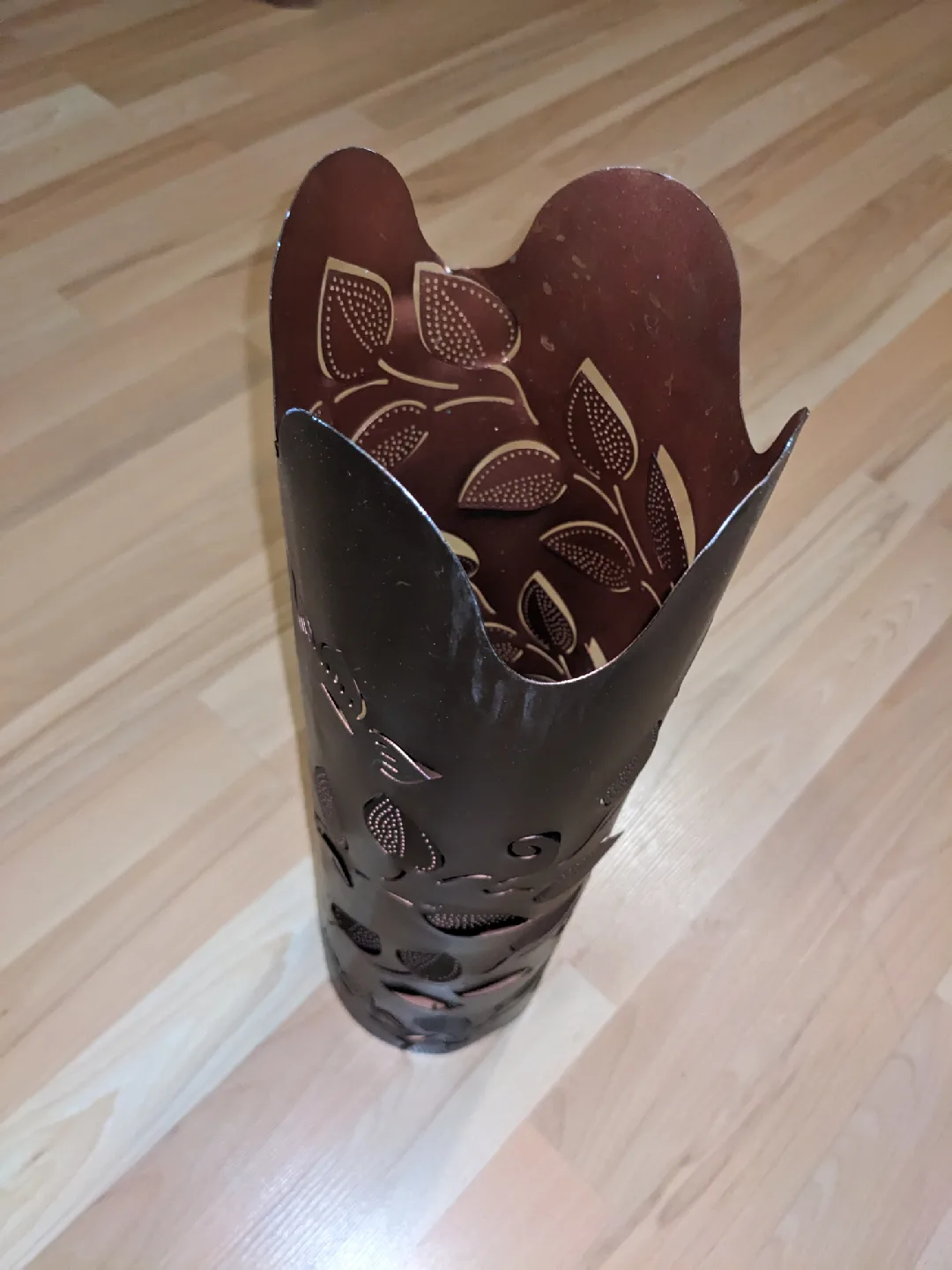 Metal Vase/Lamp with Leaf Cutout Design image indicator(2)