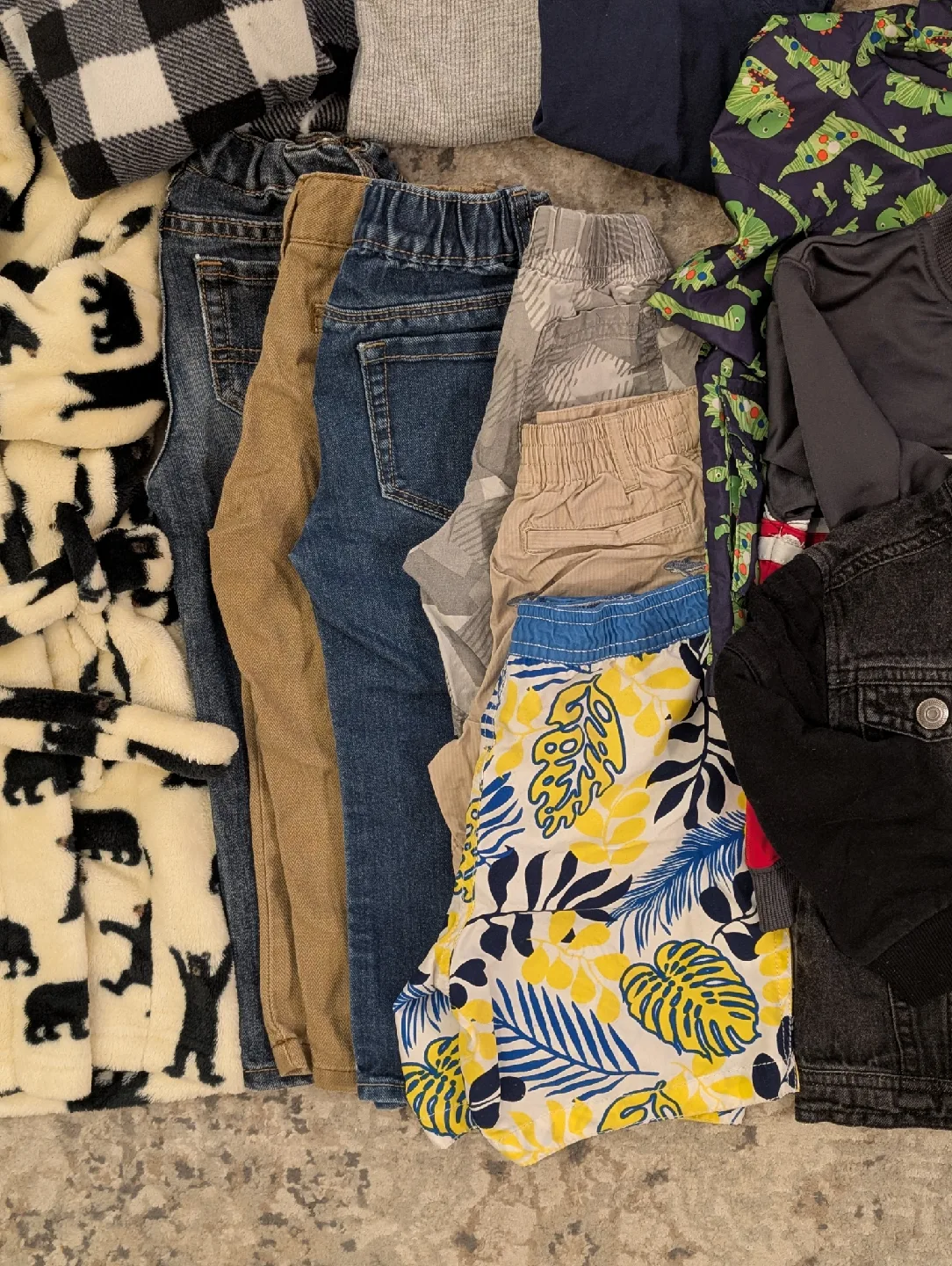 2T Boys Clothing Bundle image indicator(3)