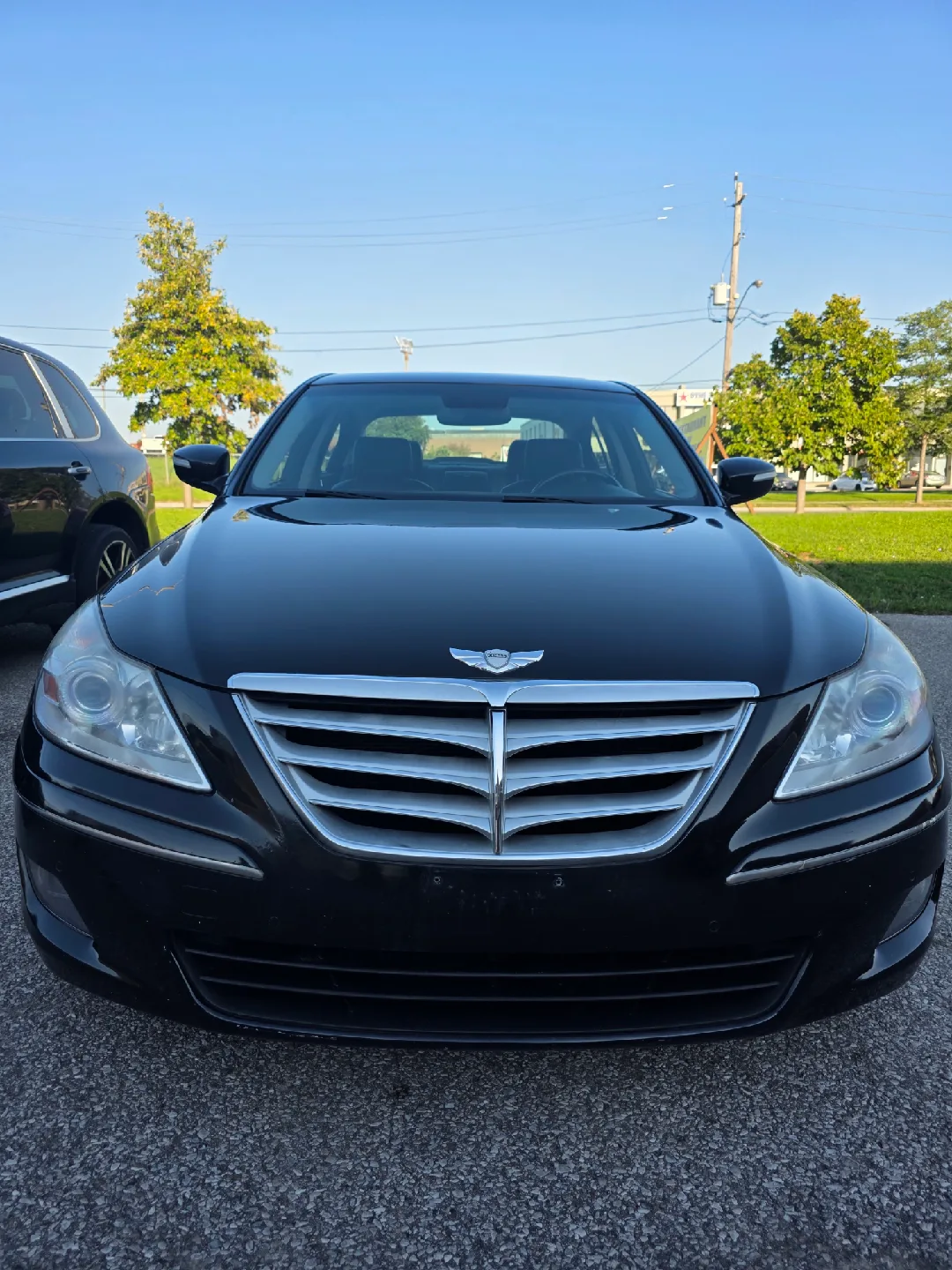 2010 Hyundai Genesis Sedan - Black image indicator(5)