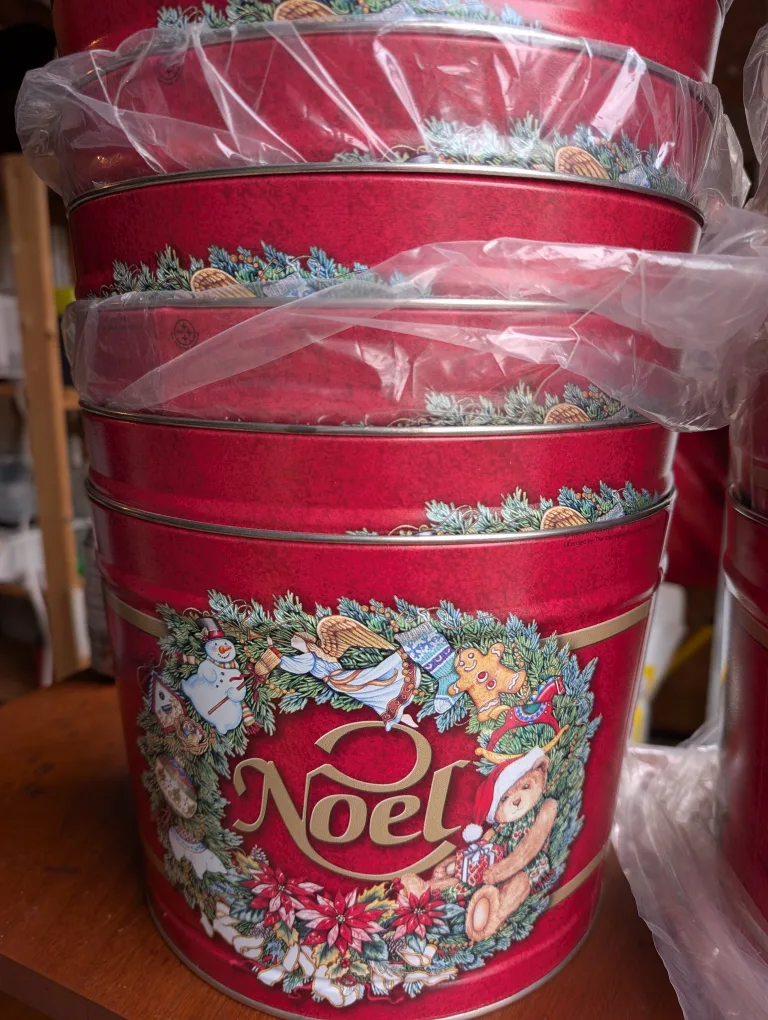 Noel Christmas Tins - Set of 10 image indicator(2)