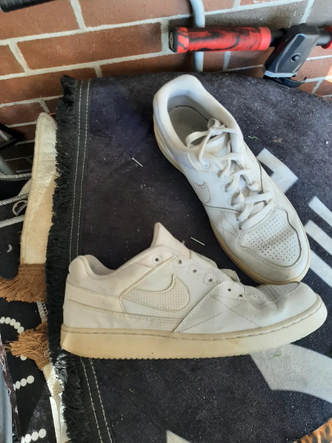 Nike White Sneakers - US 9.5 thumbnail