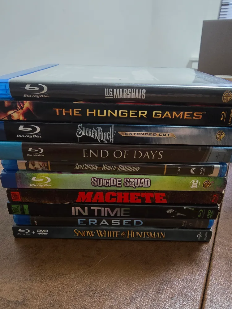 Blu-ray/DVD Movie Collection Action image indicator(2)