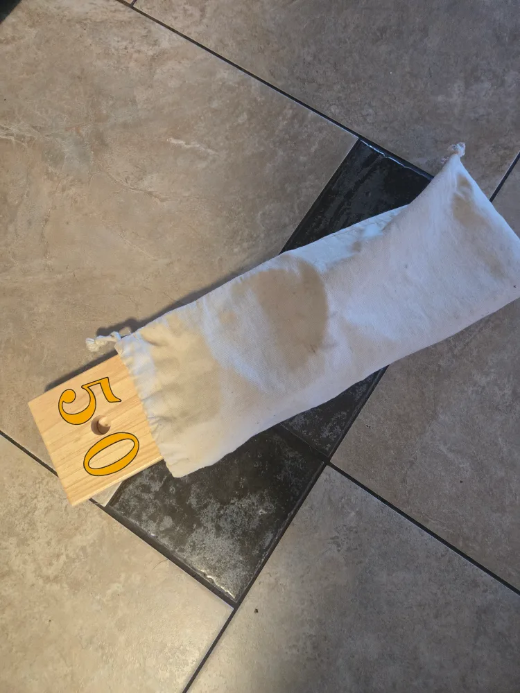 Wooden Ring Toss Game image indicator(2)