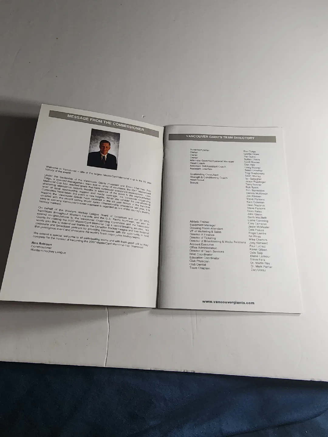 2007 Mastercard Memorial Cup Media Guide - Vancouver Giants image indicator(2)