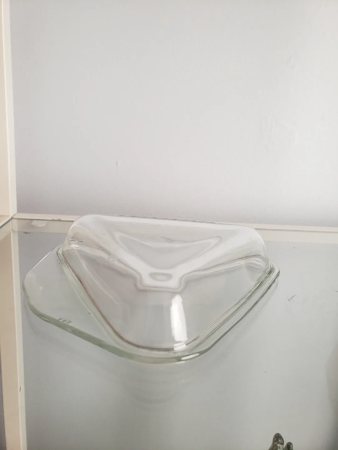 Vintage Pyrex Butterfly Gold Loaf Pan with Lid image indicator(5)