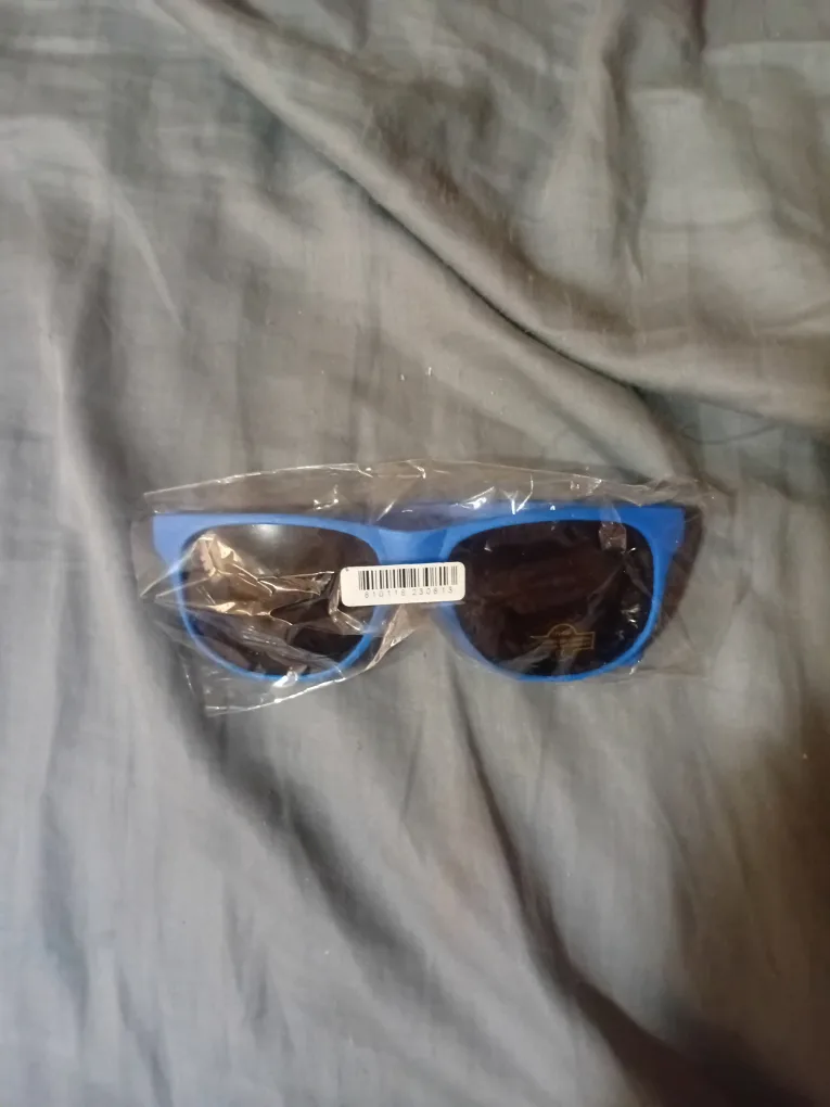 Edmonton Oilers Sunglasses - New in Package! thumbnail