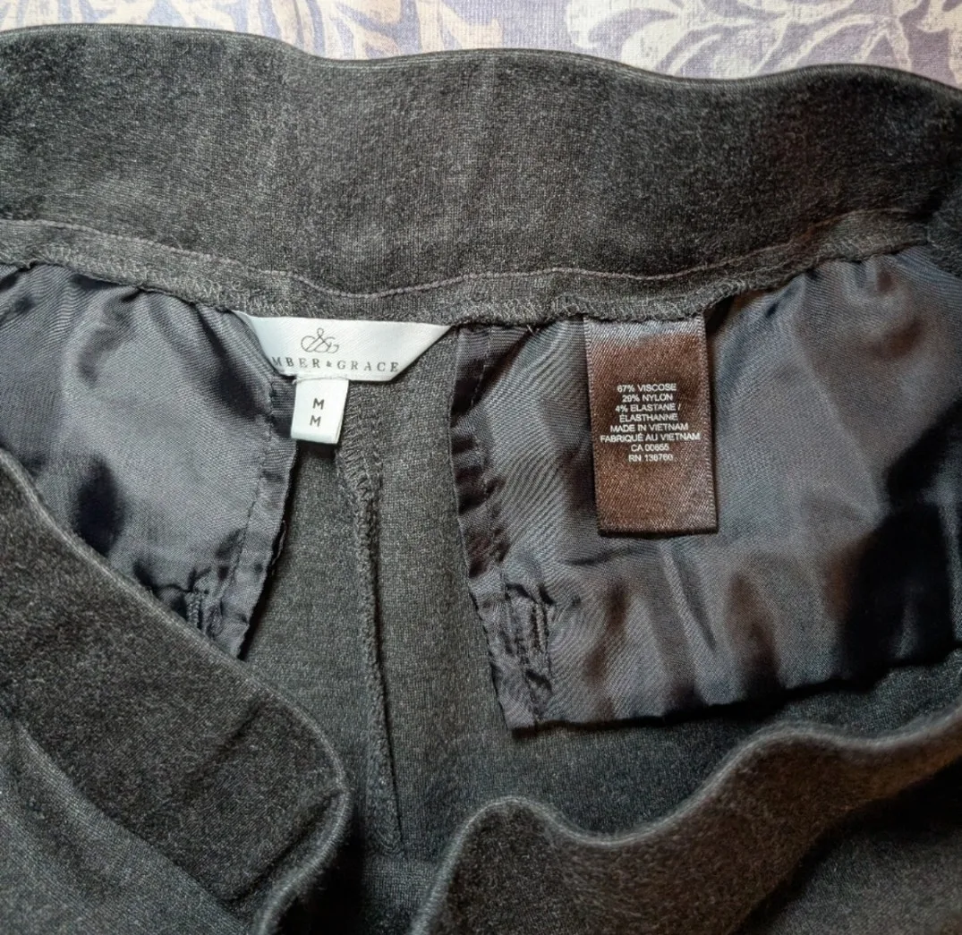 Amber & Grace Grey Wide Leg Pants - Size M image indicator(3)