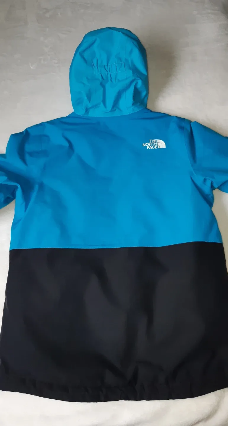 The North Face Youth/Junior Jacket - Size 10/12 image indicator(2)
