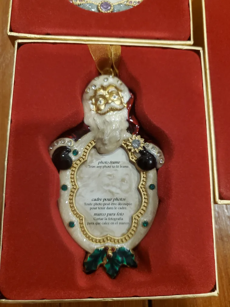 Christmas enamel Ornament Photo Frames (Set of 3) image indicator(4)