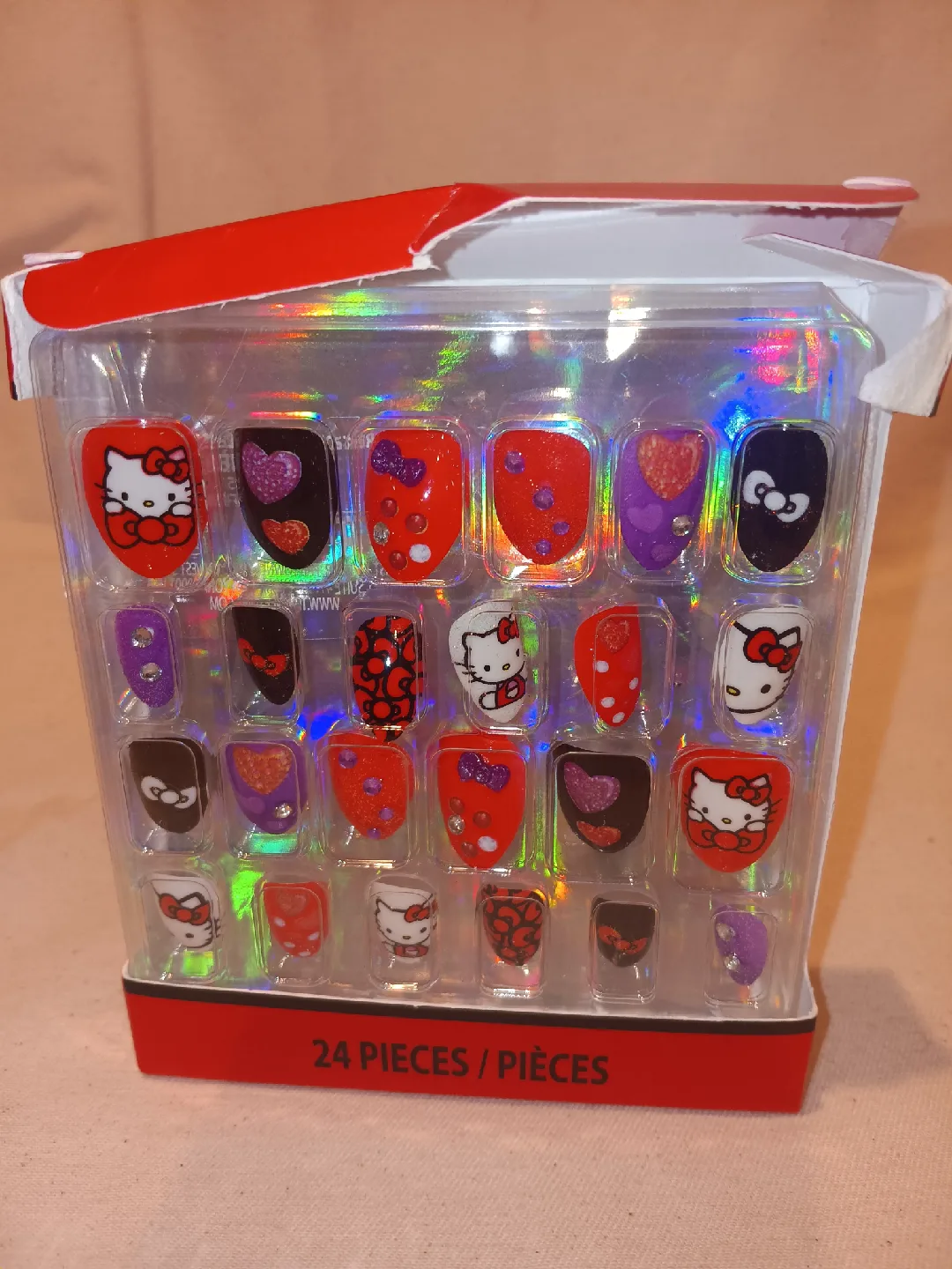 Hello Kitty Press-On Nails - 24 Pieces thumbnail