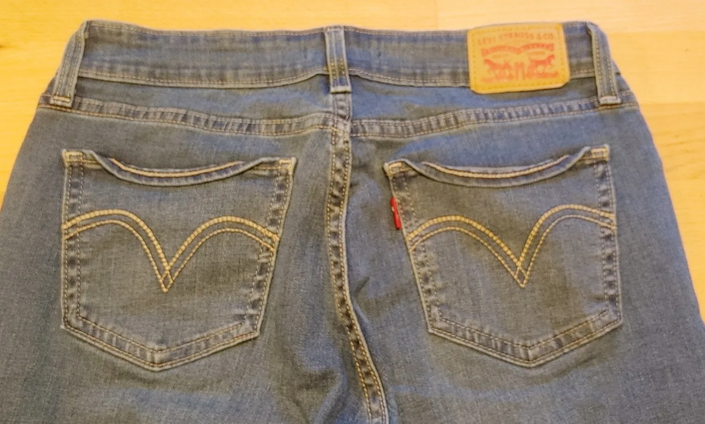 Levi's 535 Super Skinny Jeans - Size 30 image indicator(5)