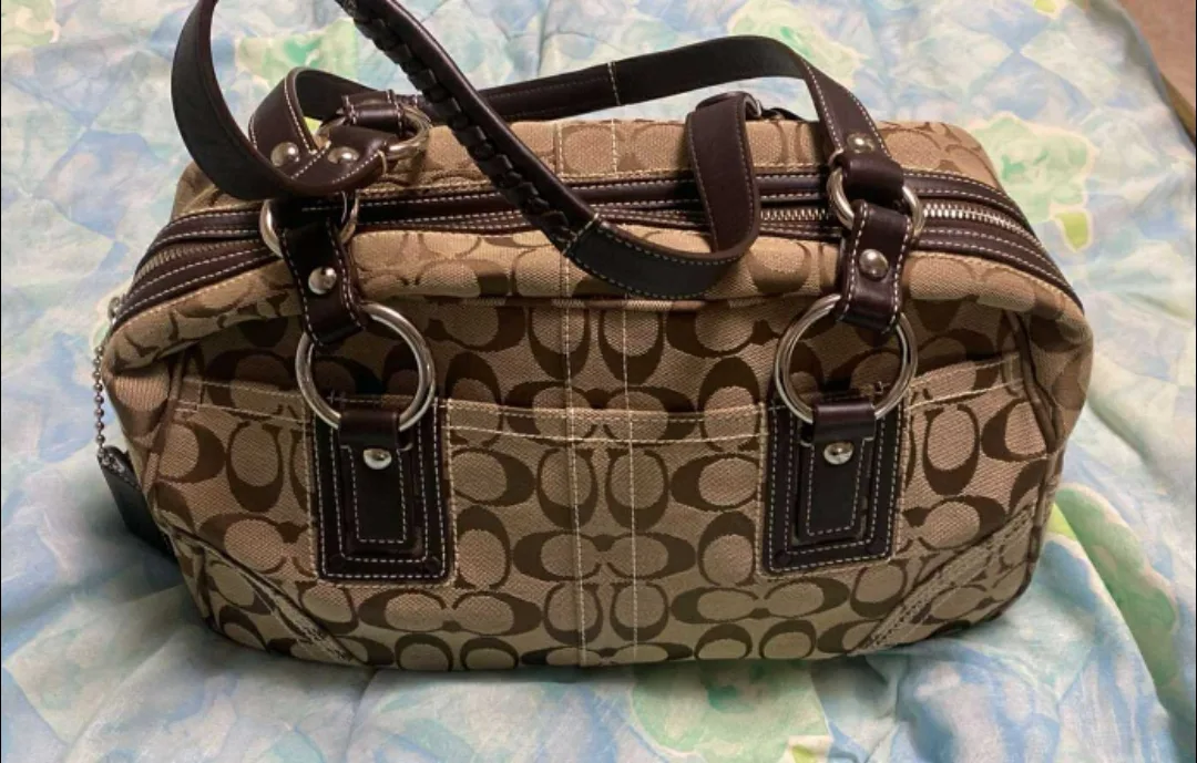 New Coach Signature Satchel Bag thumbnail