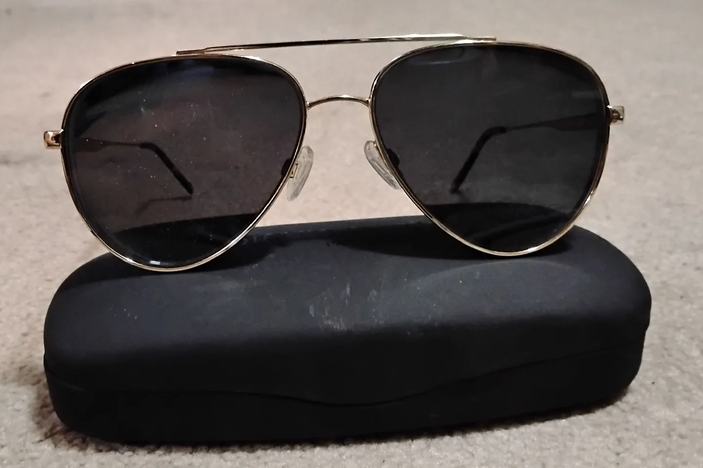 Pierre Cardin Aviator Sunglasses image indicator(2)