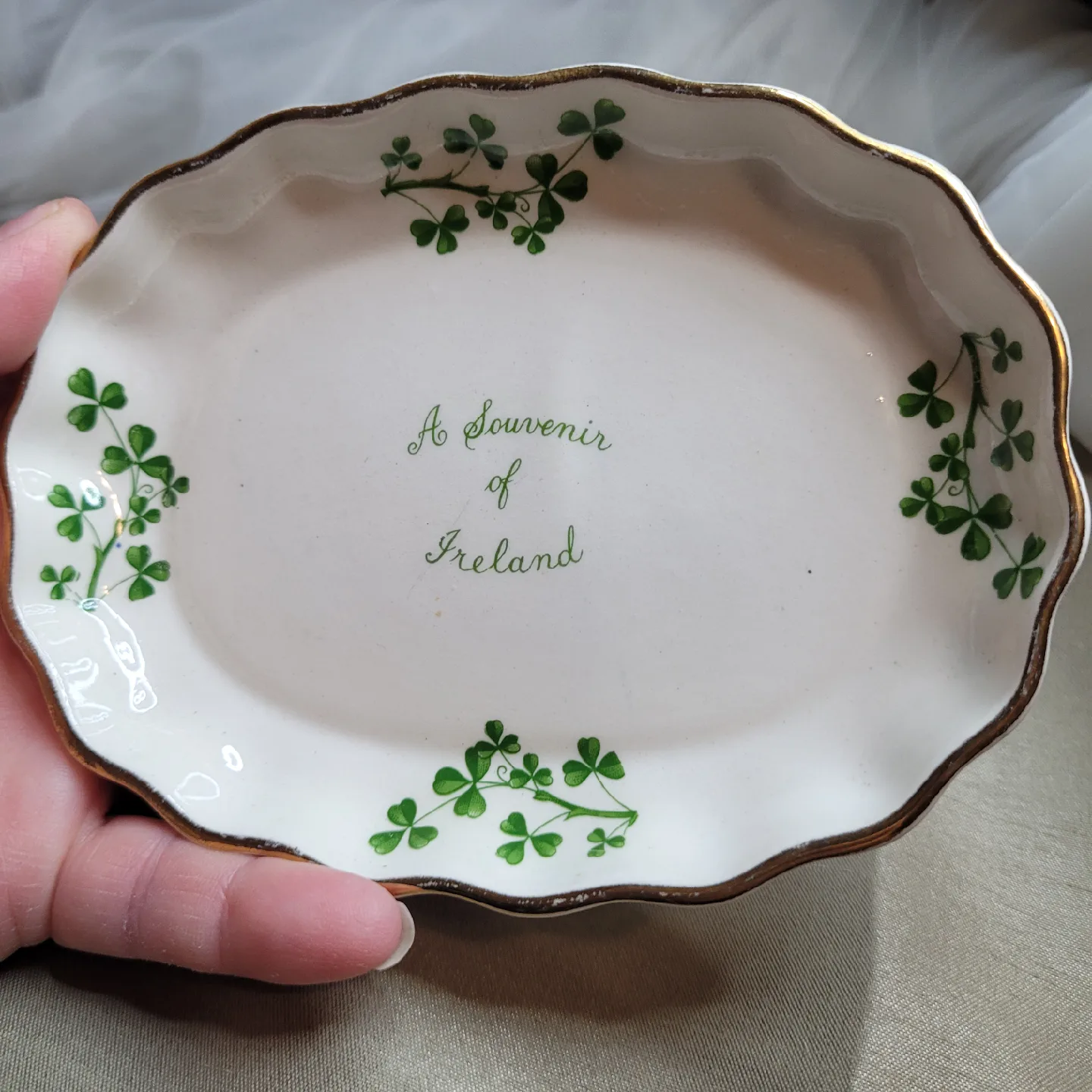 Arklow Ireland Souvenir Of  Ireland  5 1/4" x 4" Trinket Dish.. image indicator(4)