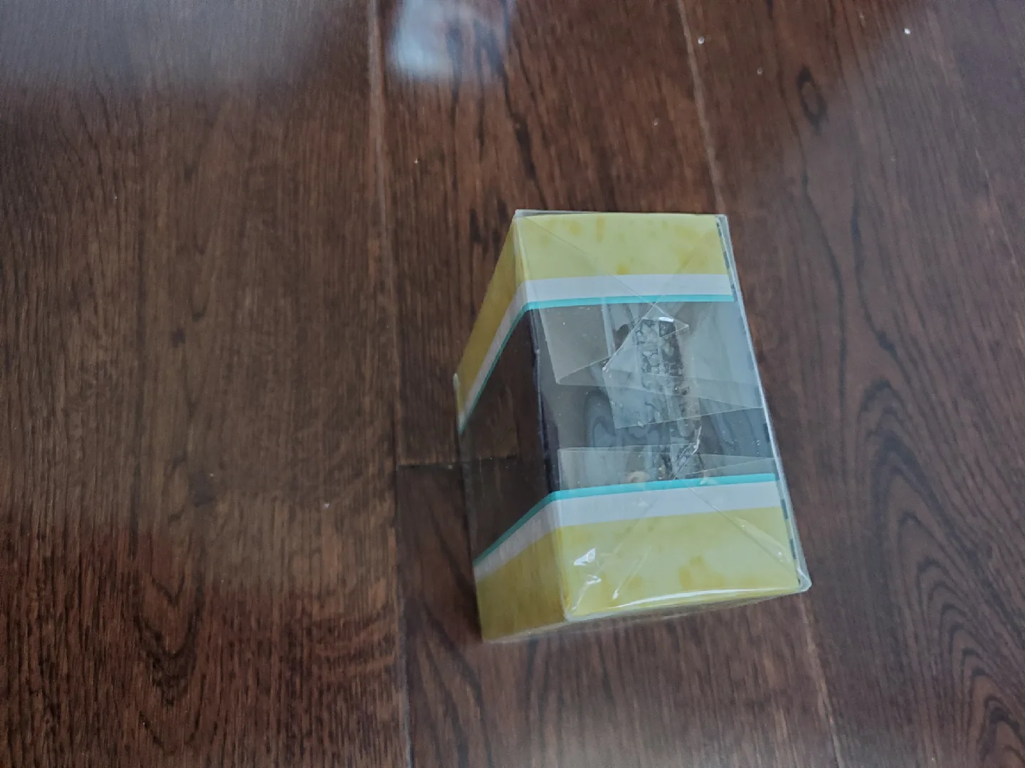 New L.A.M.B. Gwen Stefani Eau de Parfum 30ml image indicator(3)