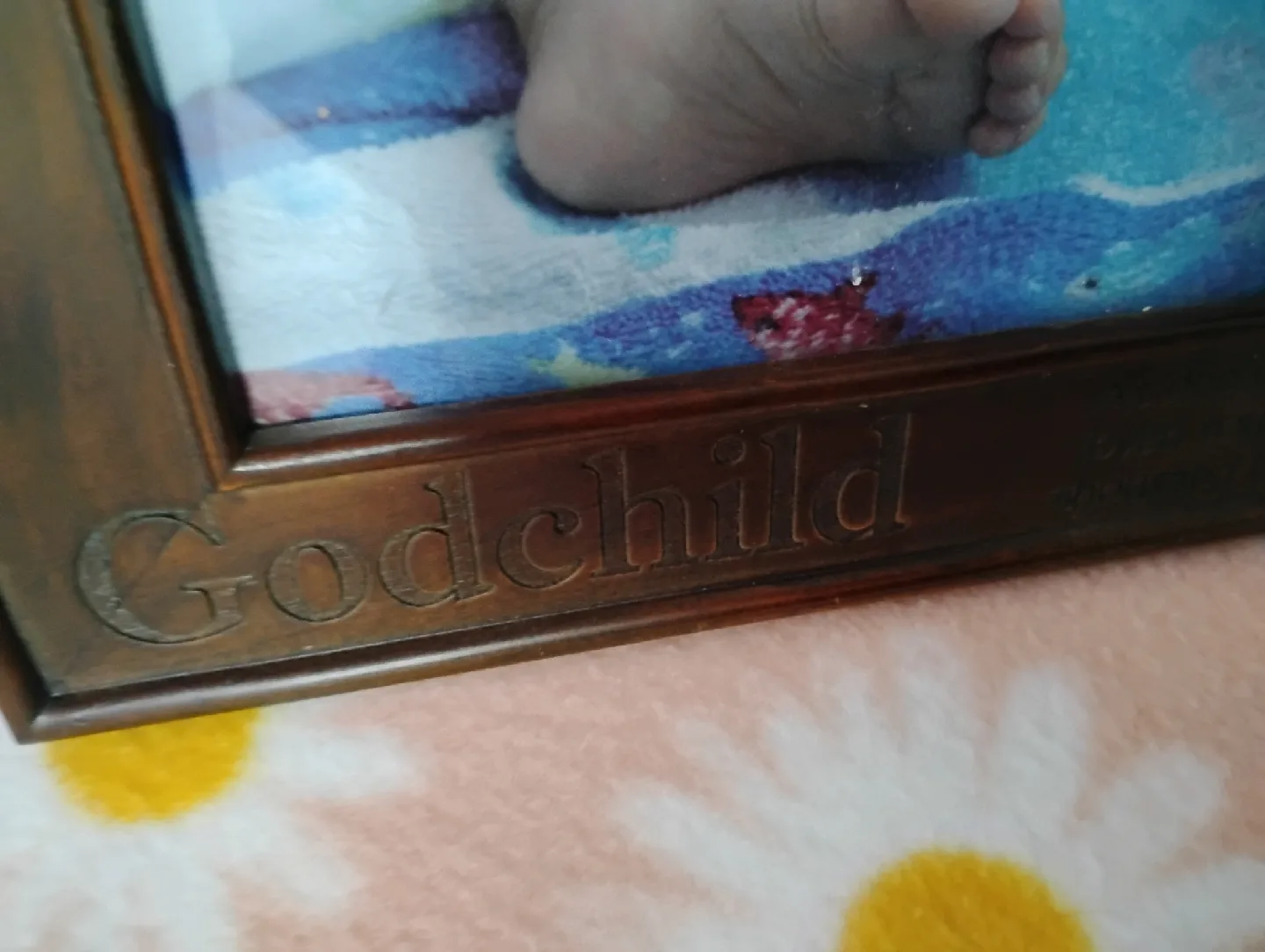 Green Earth 'Godchild' Picture Frame image indicator(3)