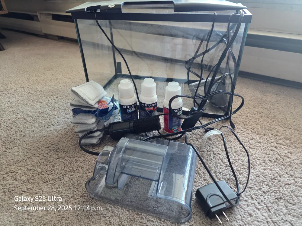 Aquarium Tank w/ Filter, Treatments & VR Headset image indicator(2)