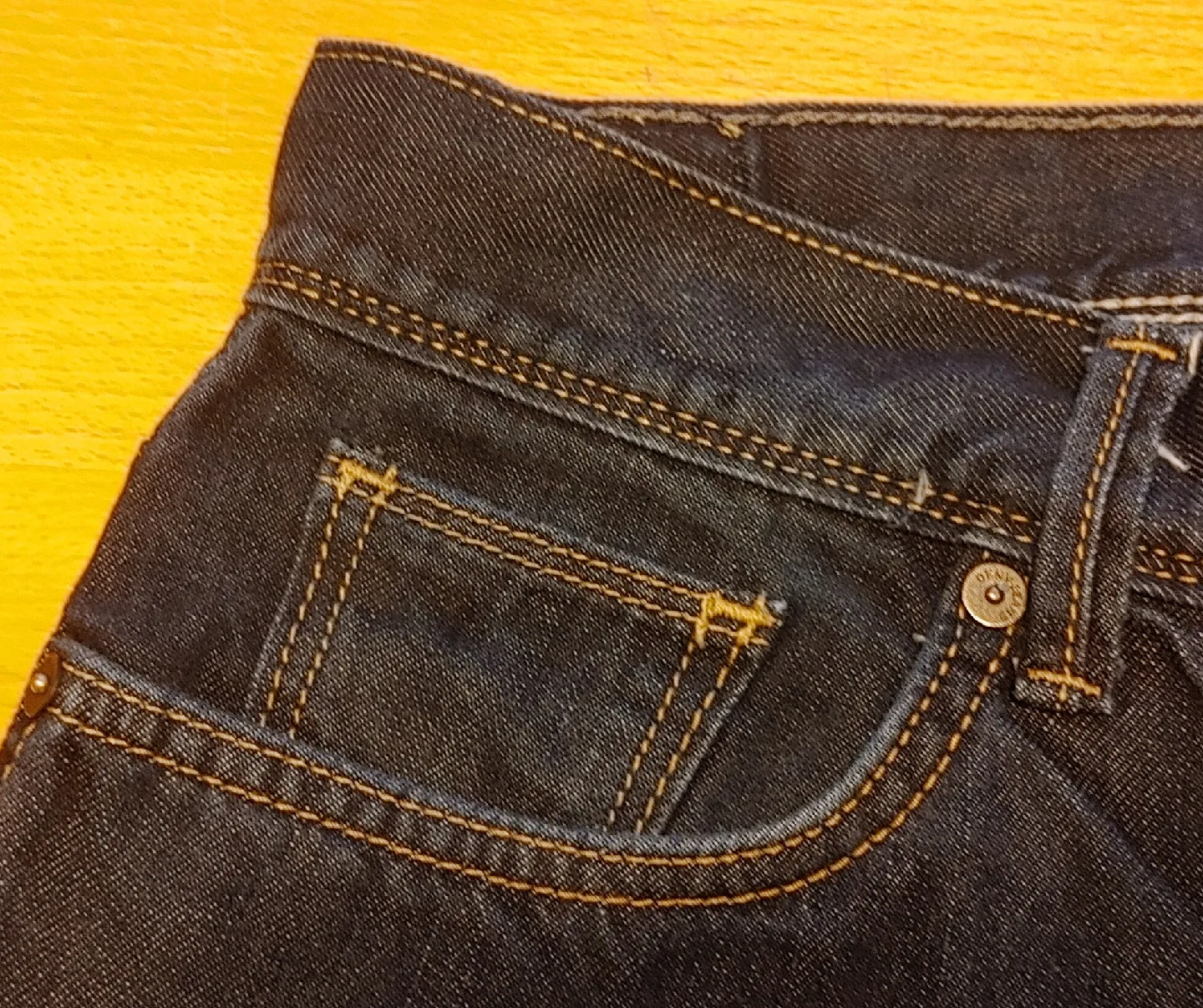 Mens DKNY Jeans image indicator(7)