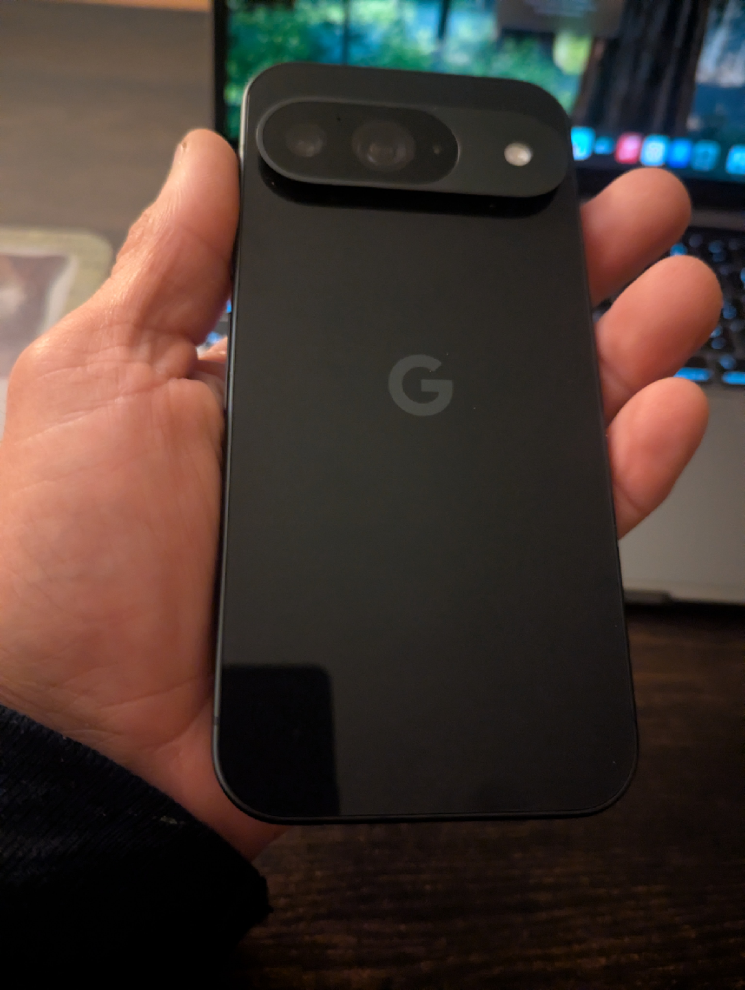 pixel 9 128g  10/10 very lightly used