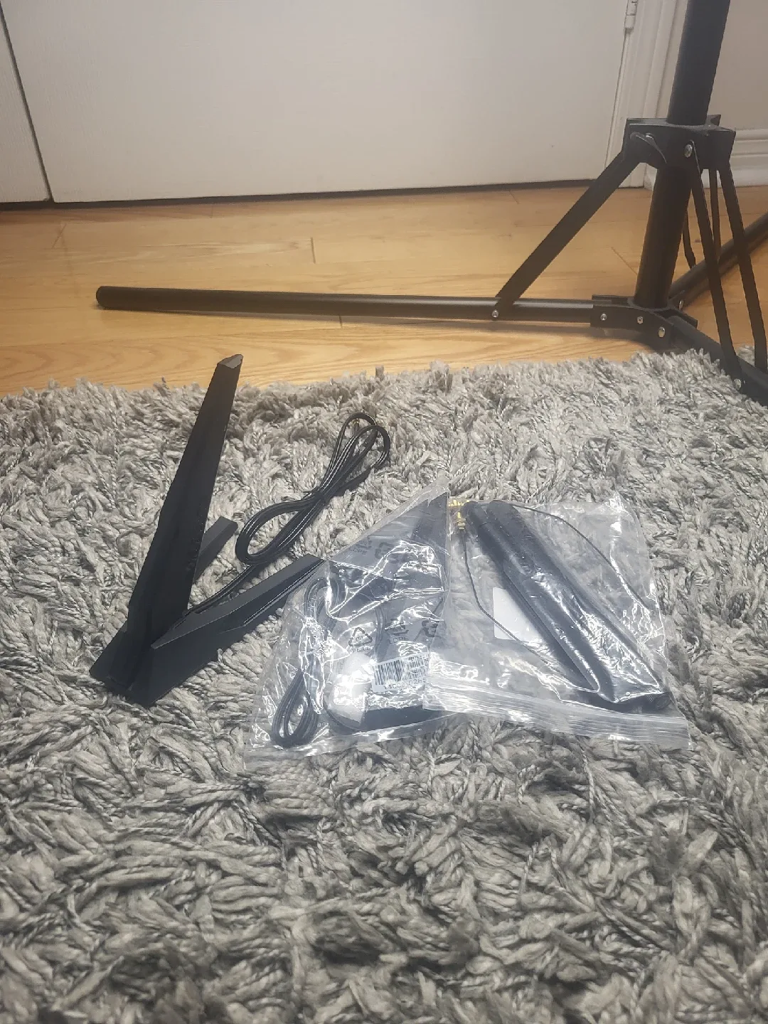 Gaming PC Wifi Antennae thumbnail