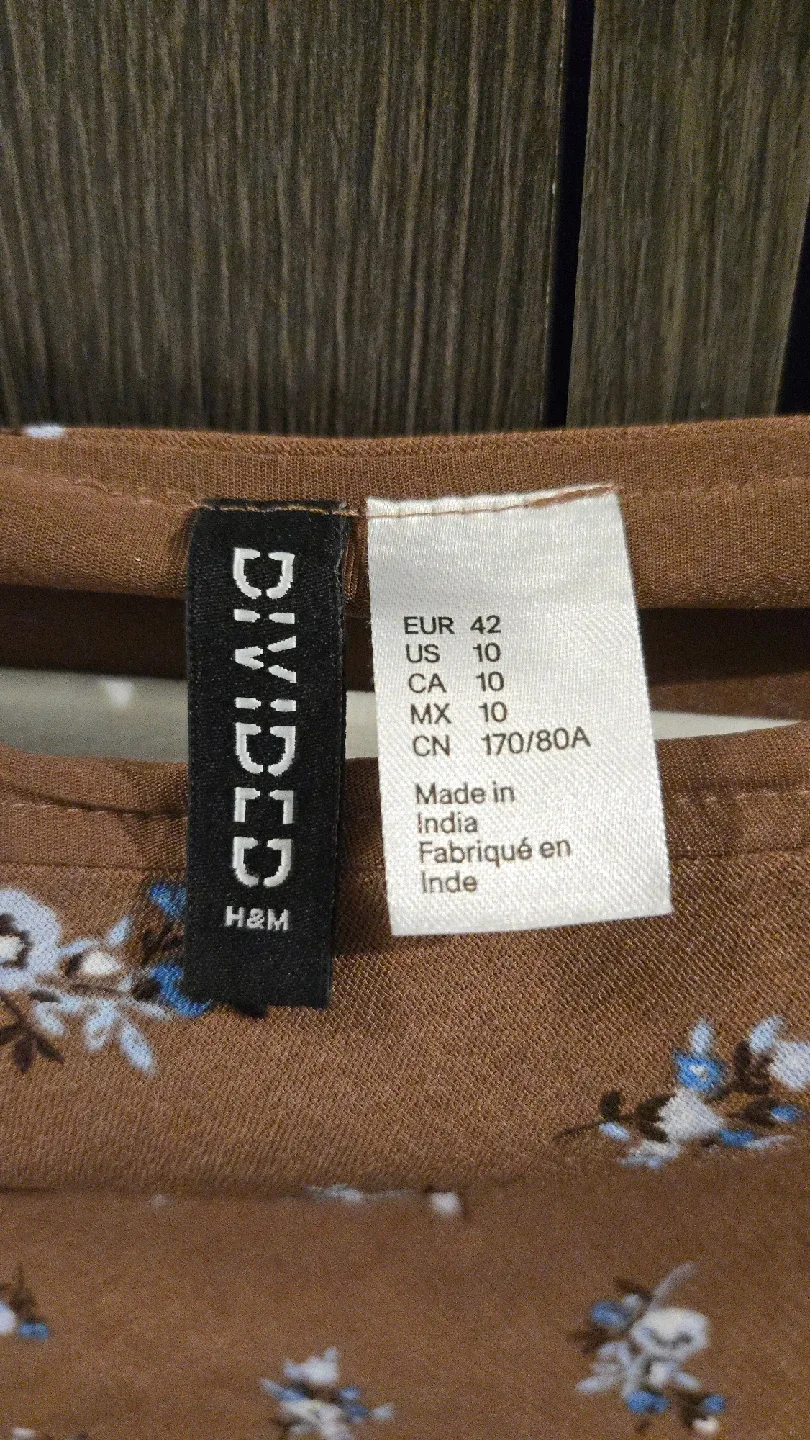 H&M Divided Brown Floral Skirt - Size 10 image indicator(2)
