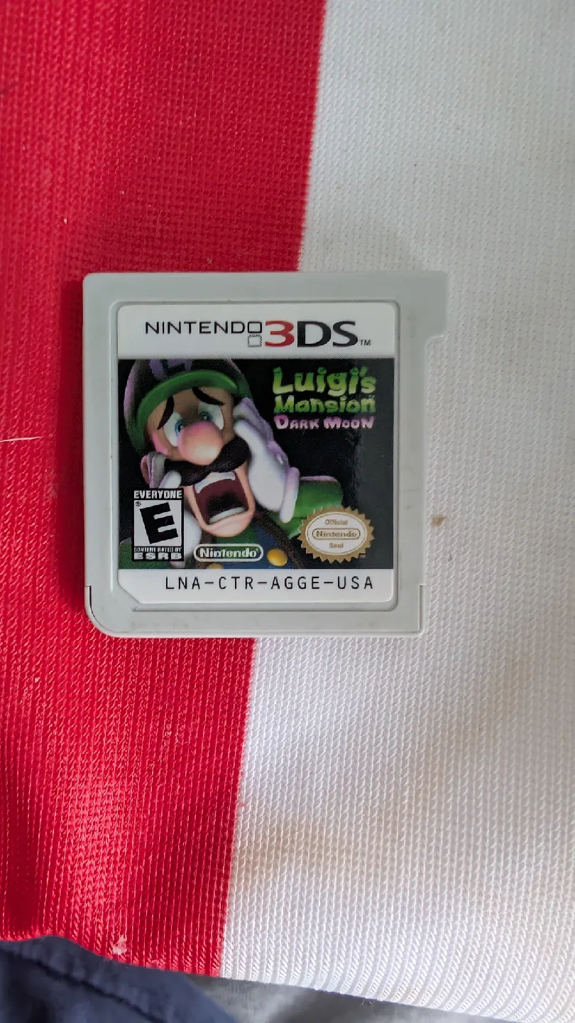 Luigi's Mansion Dark Moon - Nintendo 3DS Game thumbnail