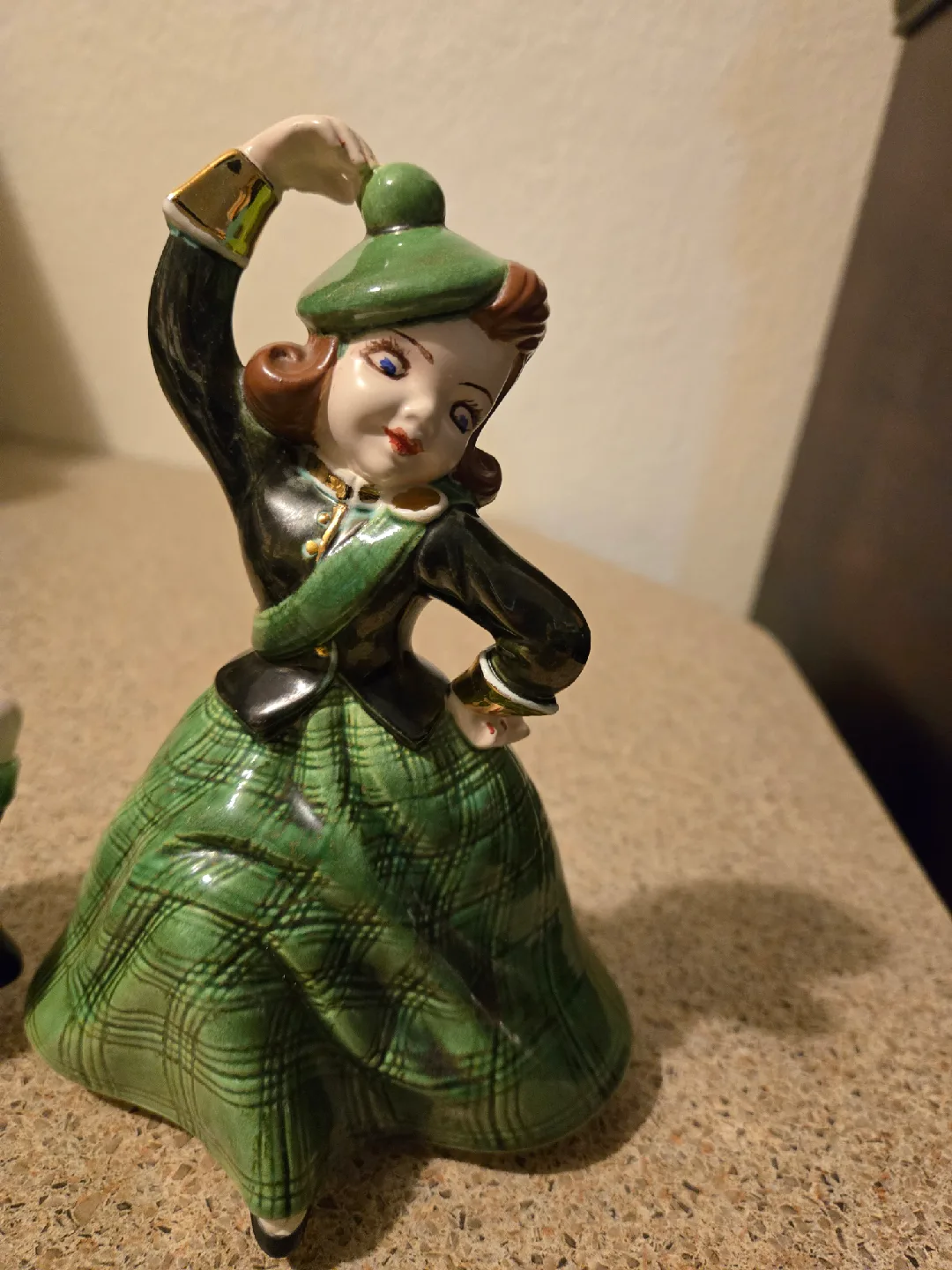 Vintage Scottish Dancers Figurines image indicator(2)