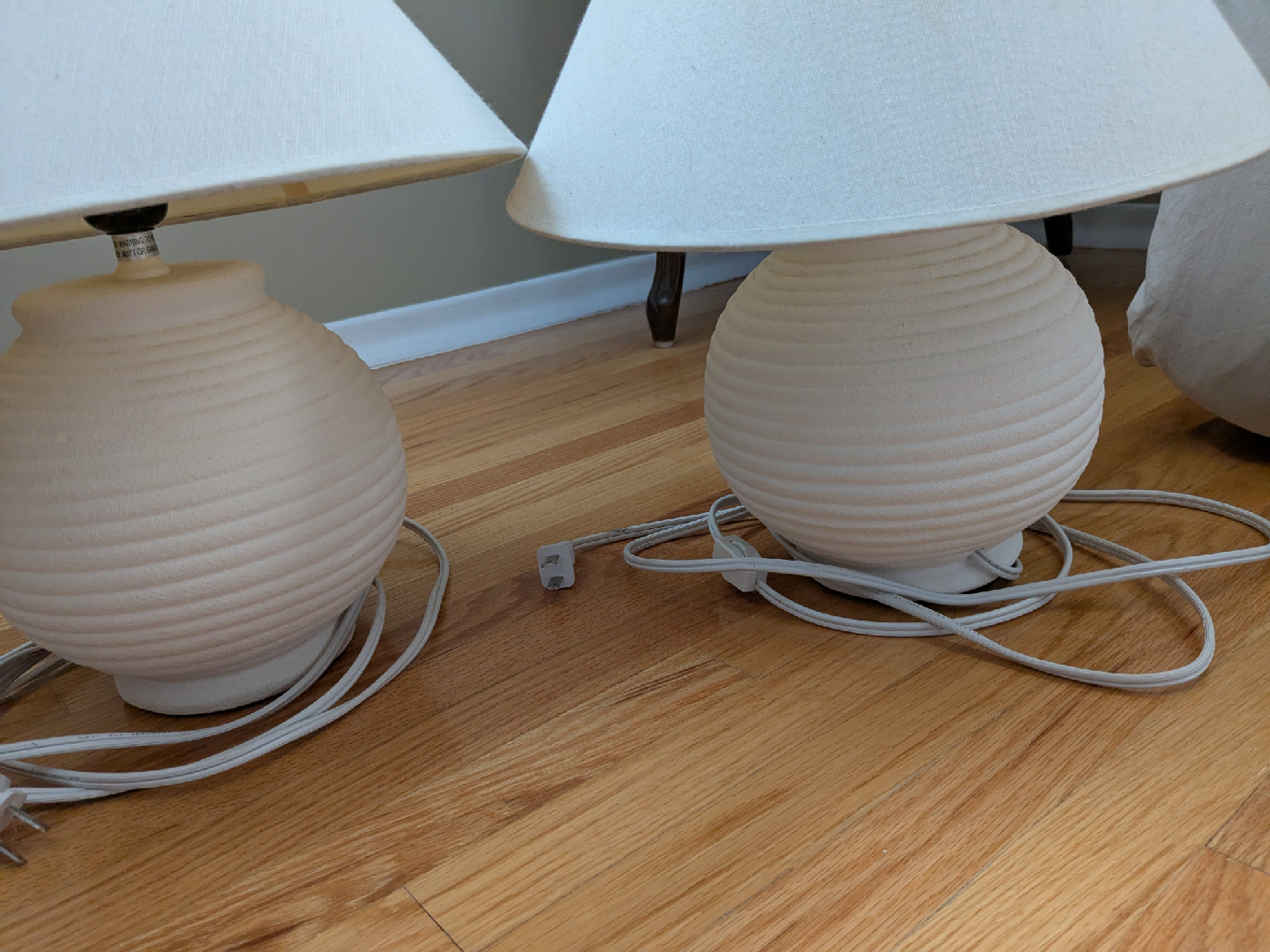 Two Nightstand Lamps - photo 2