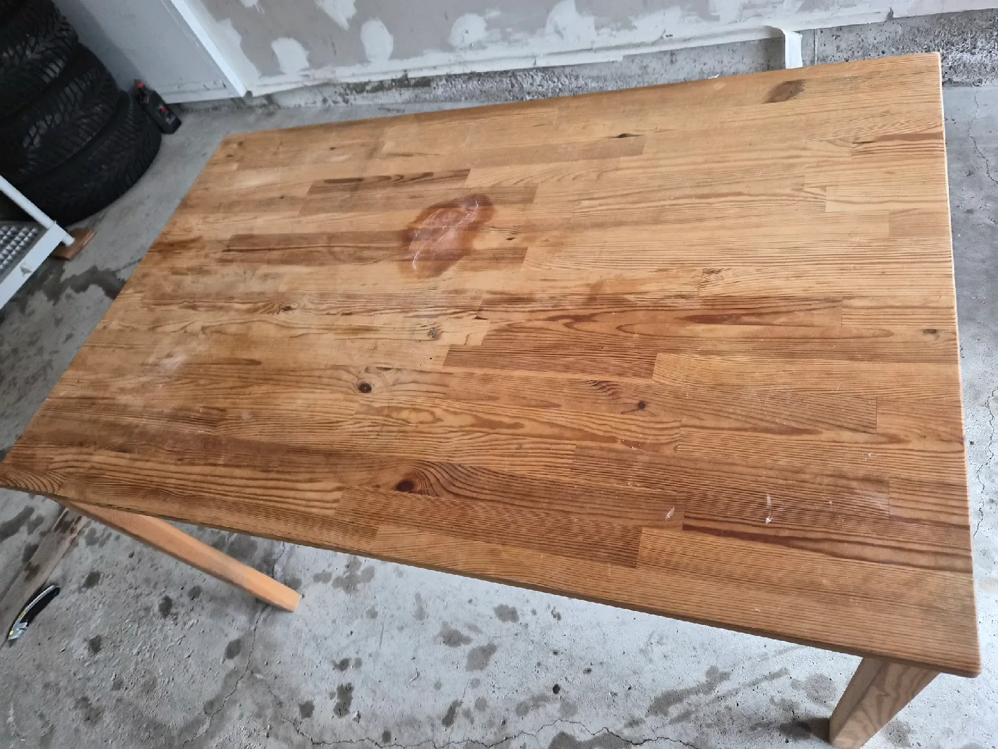 Wooden Table image indicator(2)