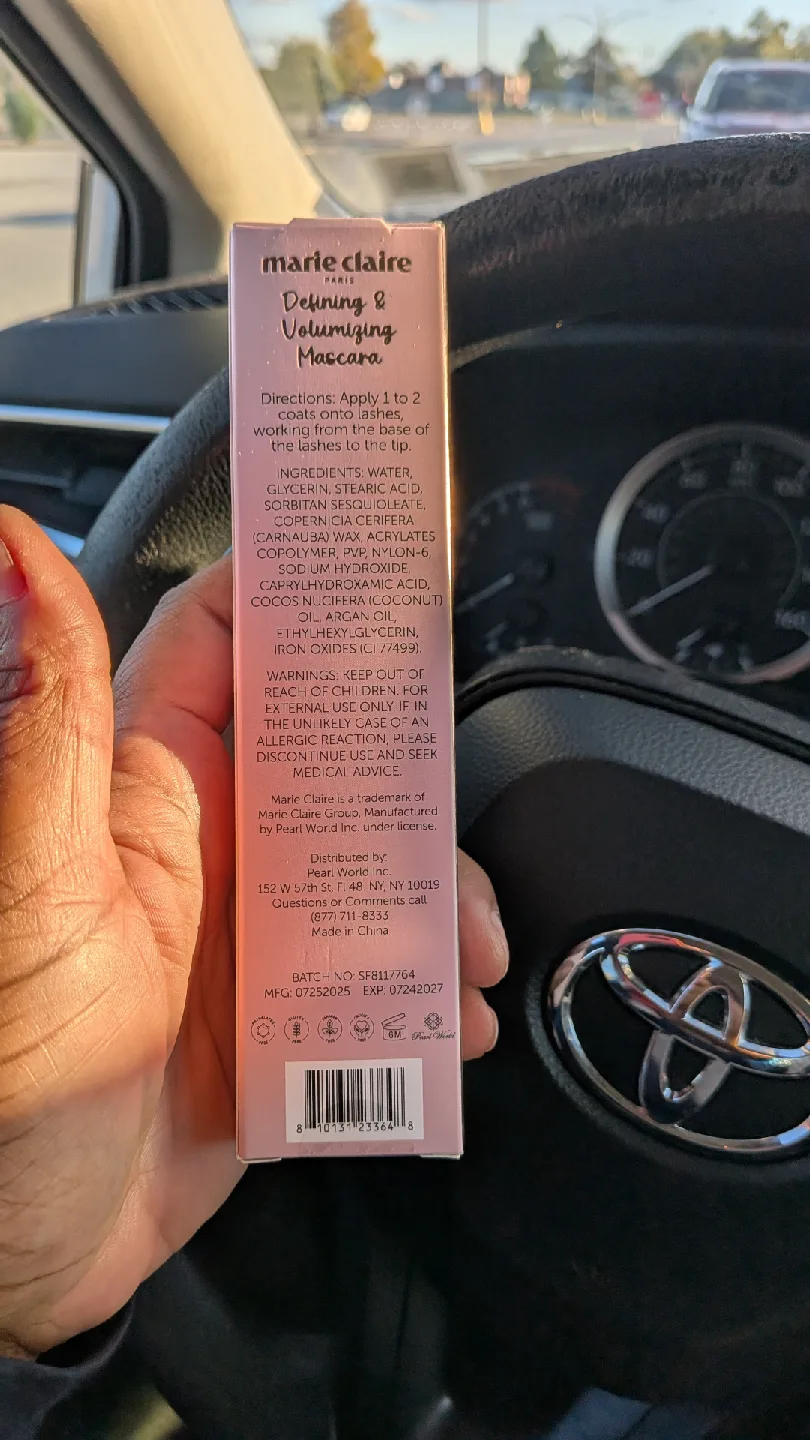 Marie Claire Defining & Volumizing Mascara - Jet Black image indicator(2)