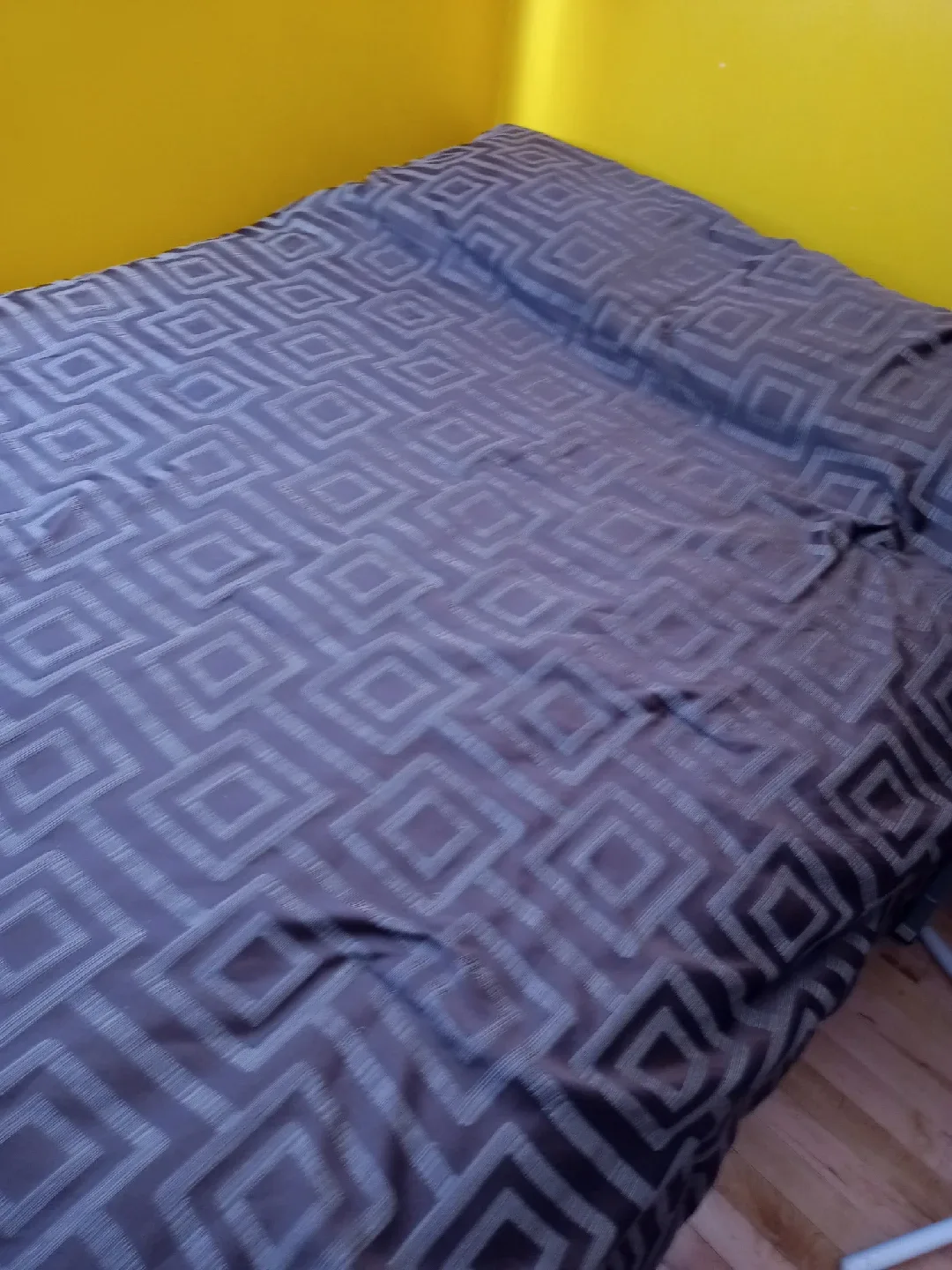 Double comforter image indicator(2)