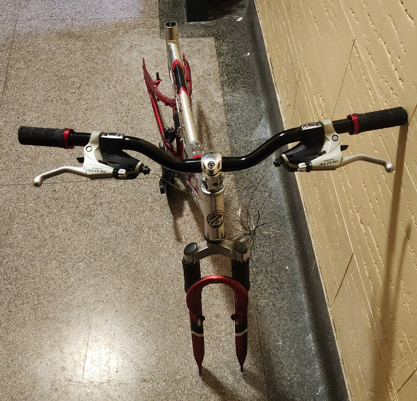 Mongoose DXR AL Aluminum 16 3/4" Full Suspension Frame image indicator(5)