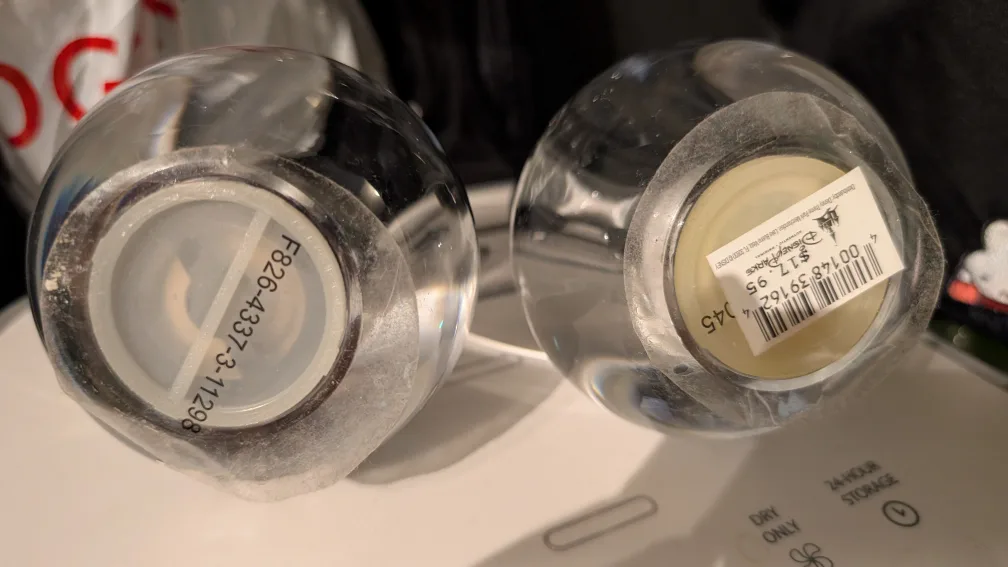 New Mickey Mouse Salt and Pepper shakers image indicator(2)