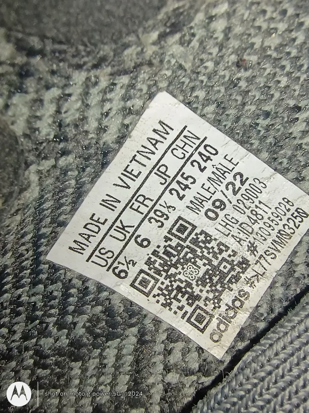 Adidas Yeezy Boost 350 V2 Granite Size 6.5 image indicator(3)