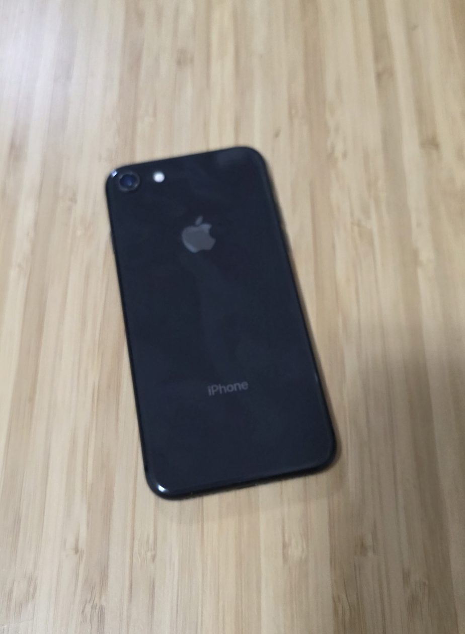 iPhone 8 - Black - photo 4
