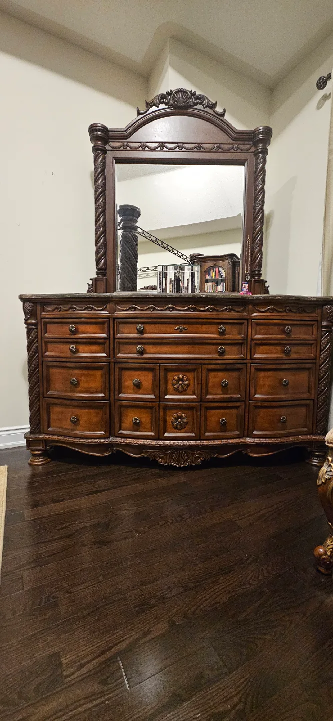 Ornate Bedroom Set - Bed, Chairs, Dresser image indicator(3)