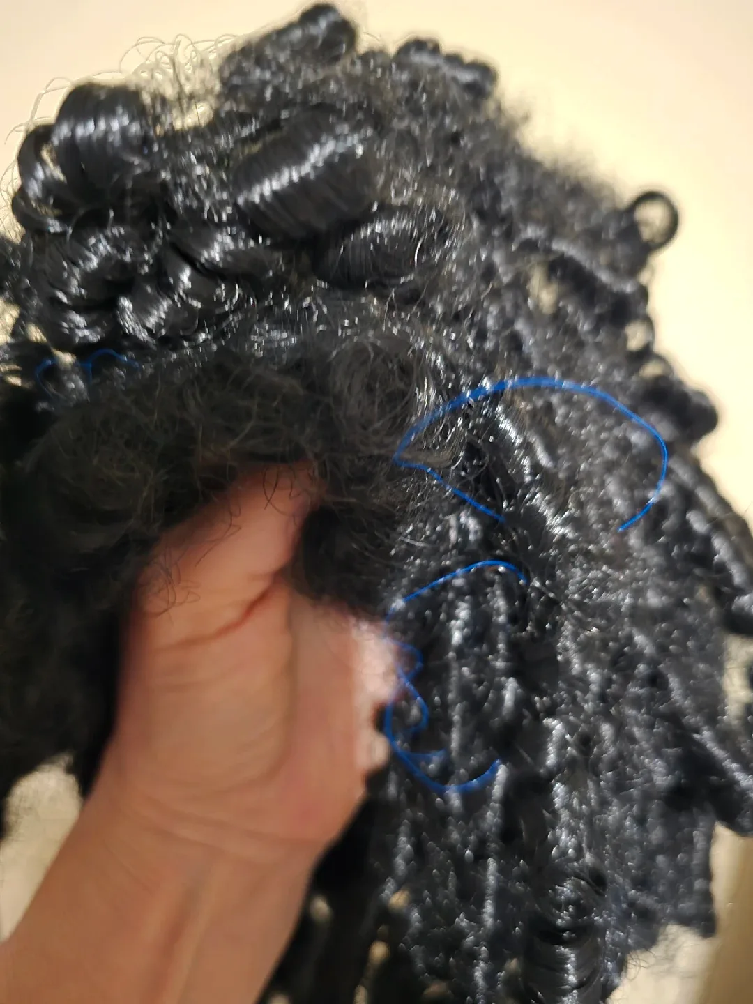 Curly Black Wig for Halloween image indicator(2)