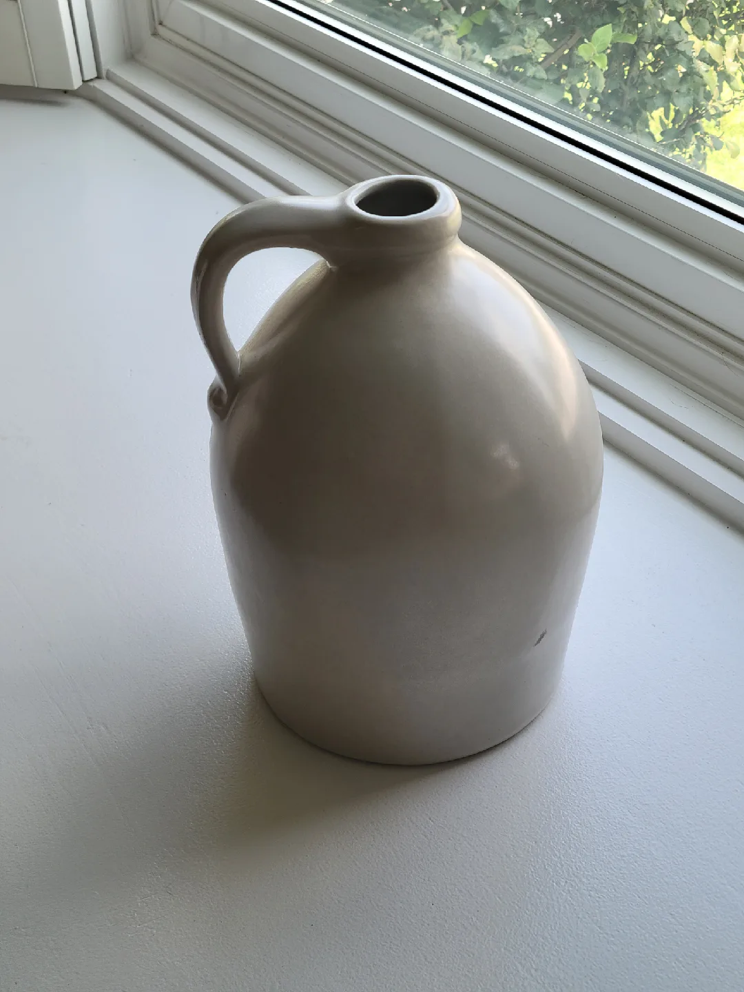 1970s vintage Pfaltzgraff Stoneware Jug with Eagle Design image indicator(3)