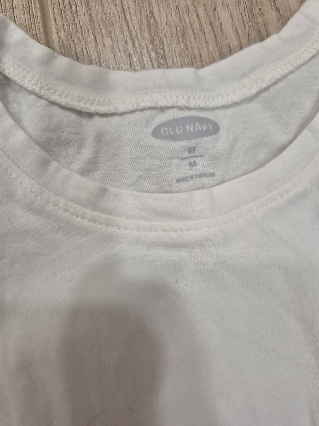 Old Navy White Tank Tops - Size 4T image indicator(3)