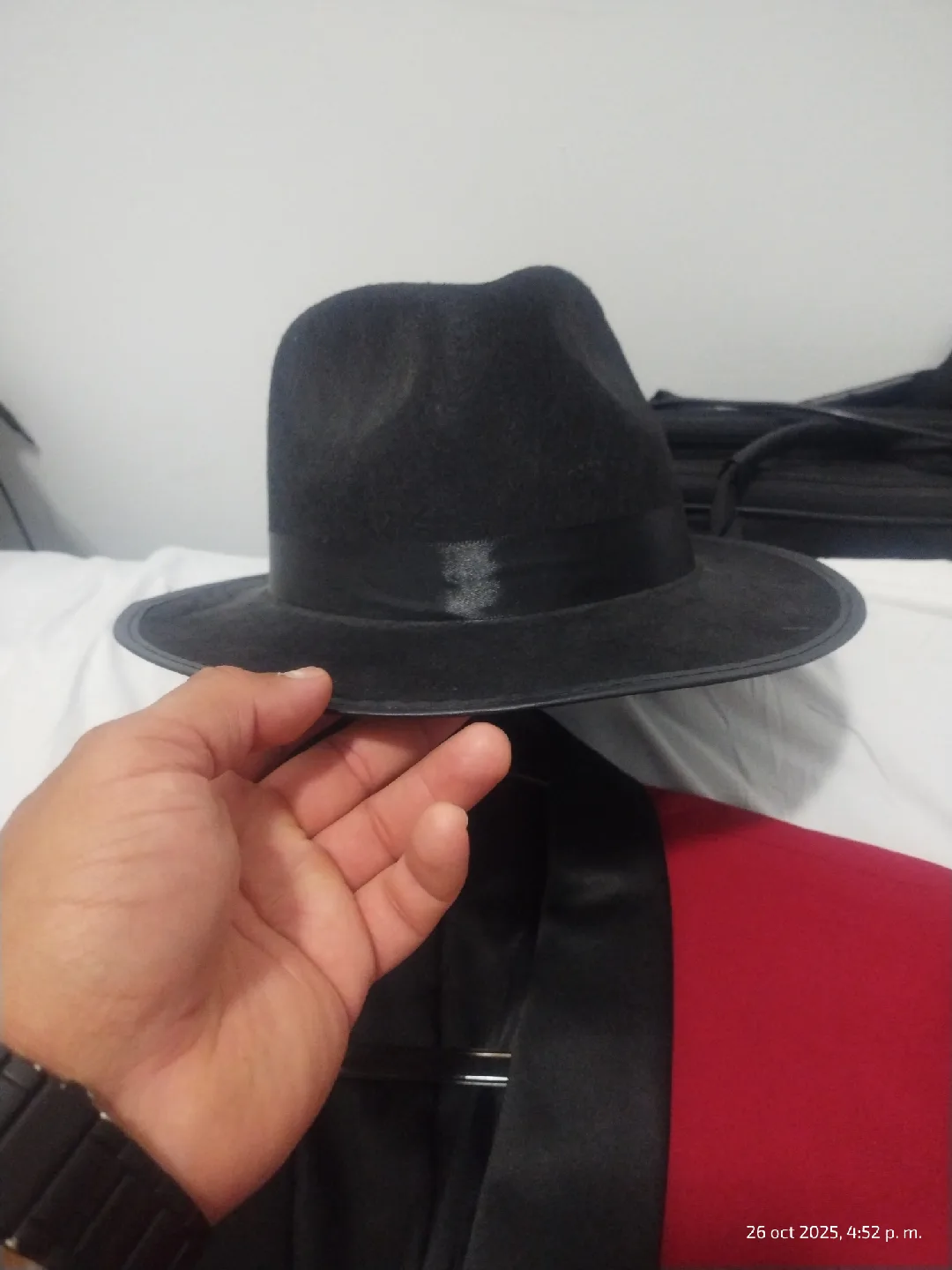 Egara Slim Fit Red Tuxedo Jacket image indicator(10)