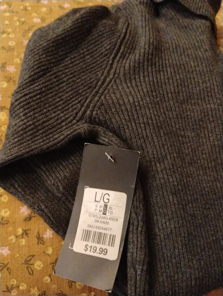 NEW Grey Turtleneck Sweater - Size L/G image indicator(2)