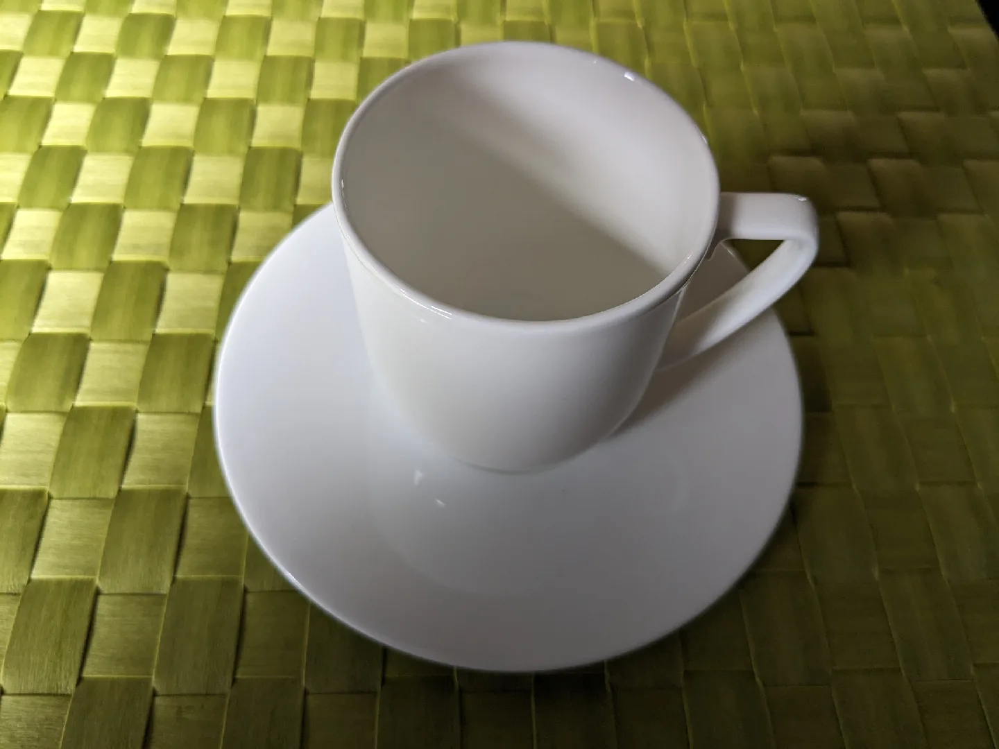 Set of Vera Wang Cups and Saucers - Like New image indicator(8)