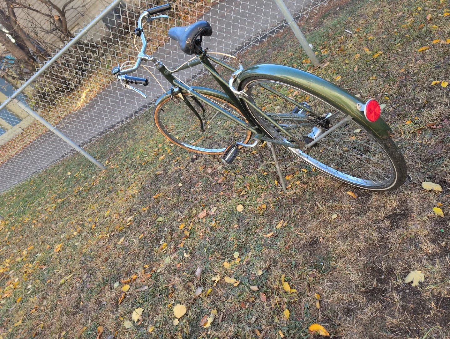 Huffy Edmonton Green Bicycle image indicator(2)
