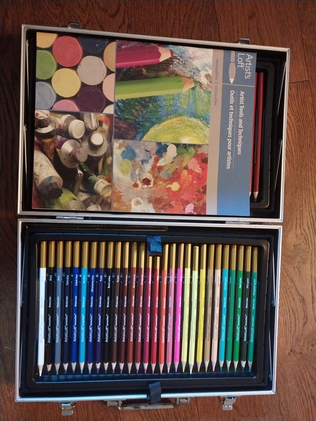 Artist's Loft Coloured Pencil Set with Case