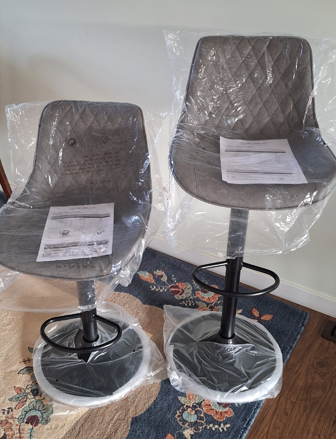Grey Quilted Swivel Bar Stools - photo 4